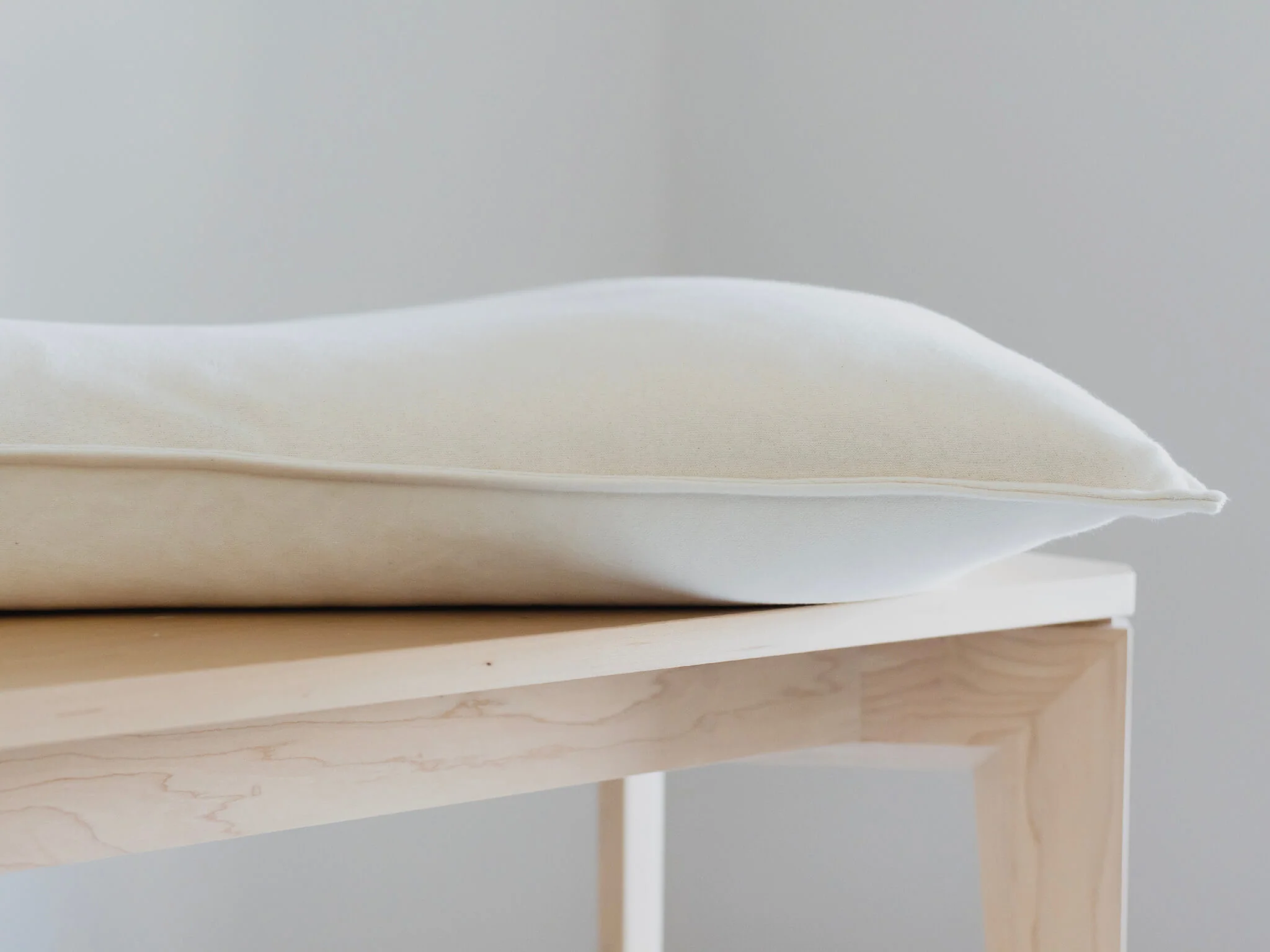 Contour Organic Shredded Rubber Pillow - Image 3